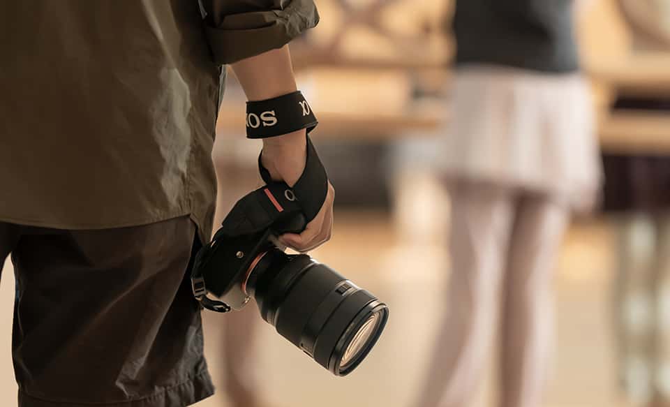 FE 28-70mm F2 GM | SEL2870GM | Sony Singapore